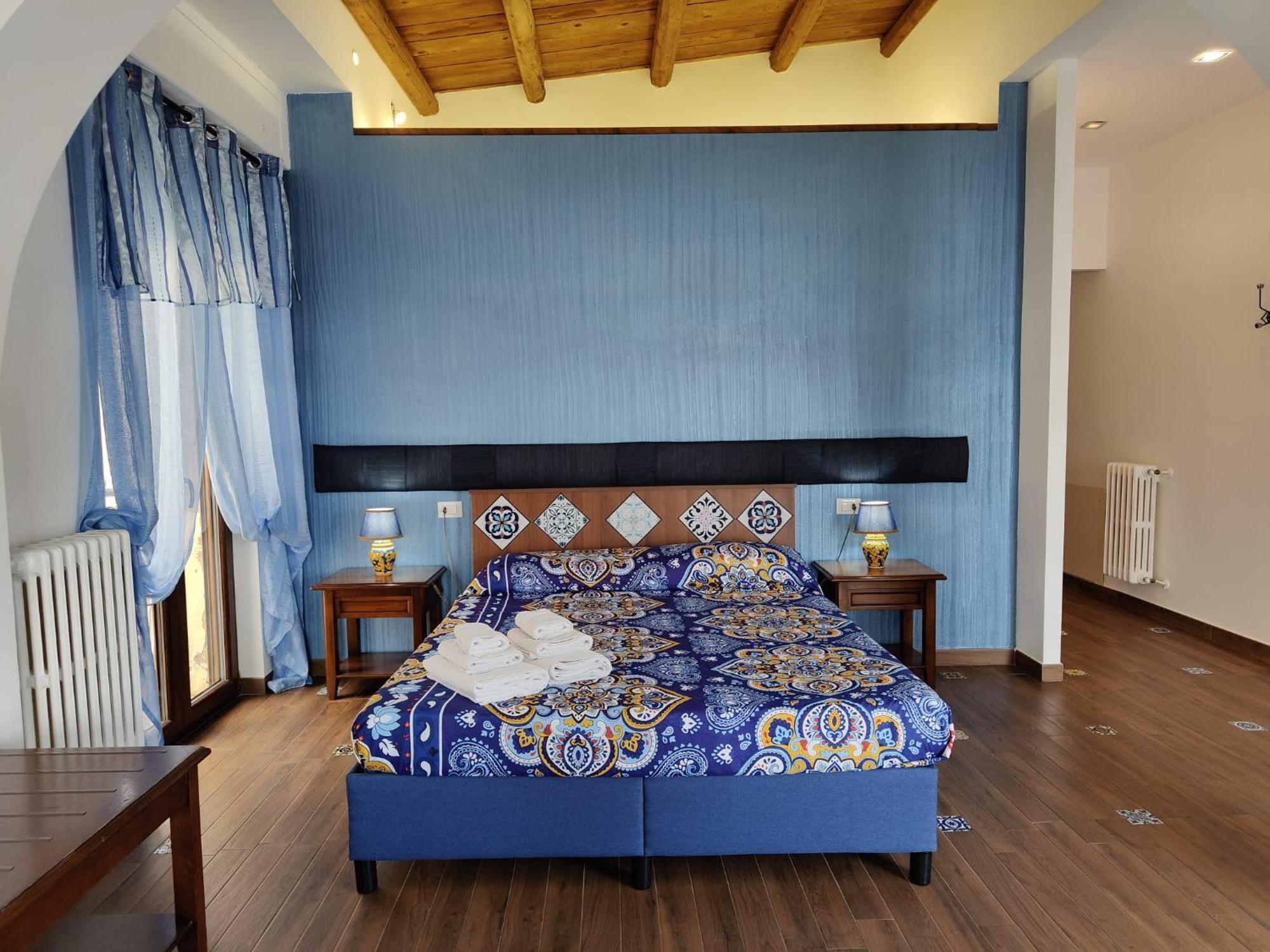 Centro Sicilia Rooms-Suites & Terrace Ена Екстериор снимка